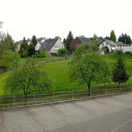 Landhotel Goldener Becher Limabach - Oberfrohna 외부 사진